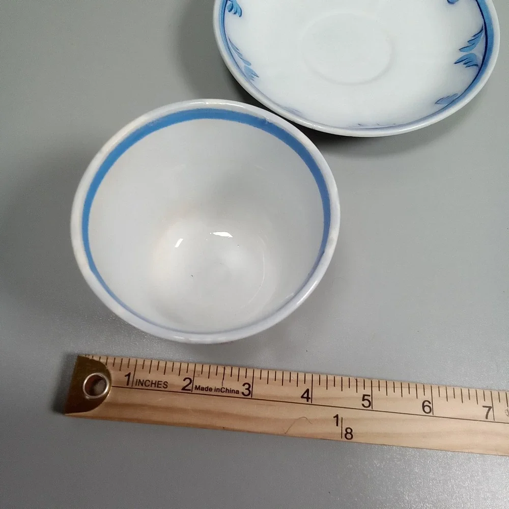 Vintage Bunder B&V Blue and White Hand Painted Ceramic Teacup‎ and Saucer Set